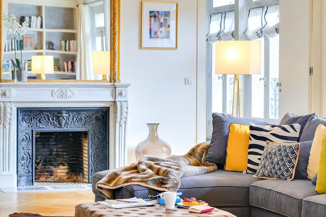 Sweet Inn - Montaigne Apartamento Paris