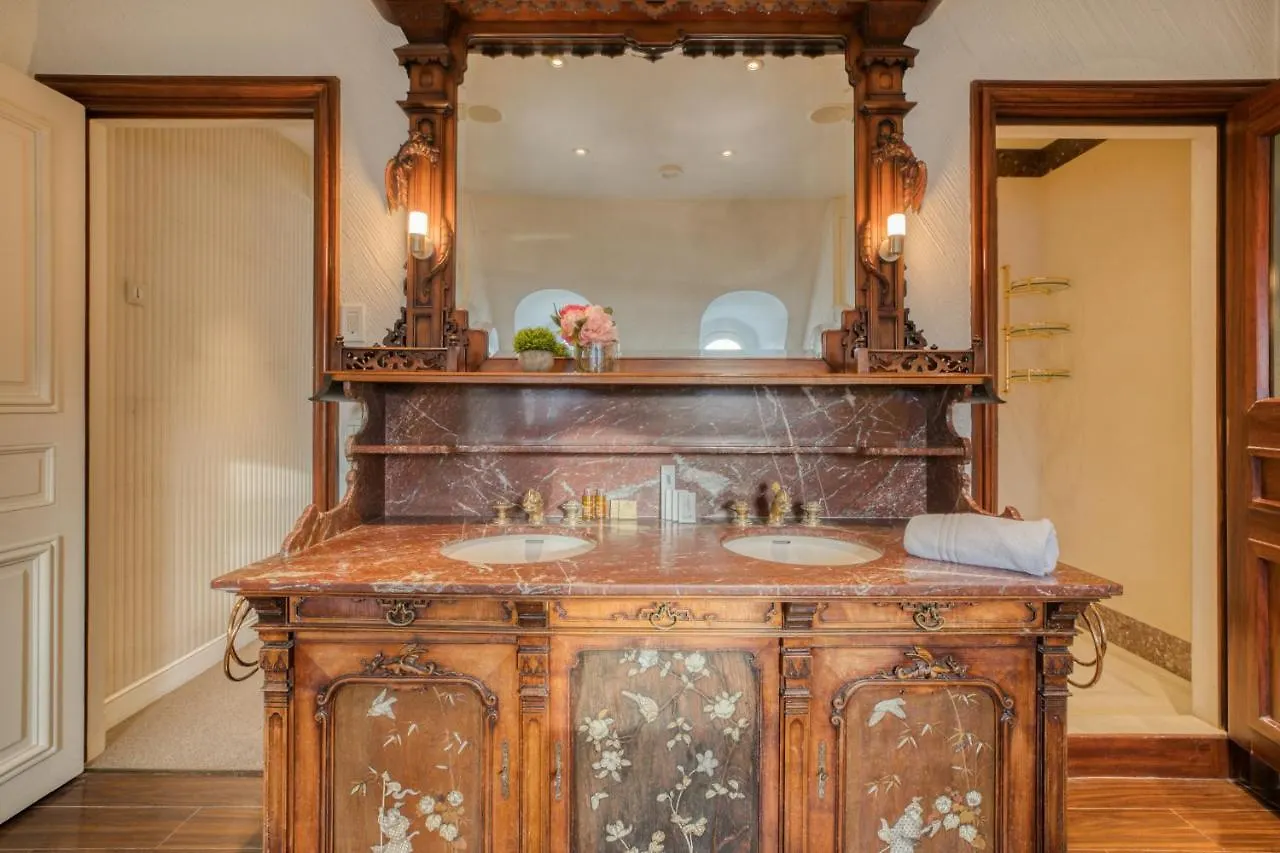 Sweet Inn - Montaigne Paris